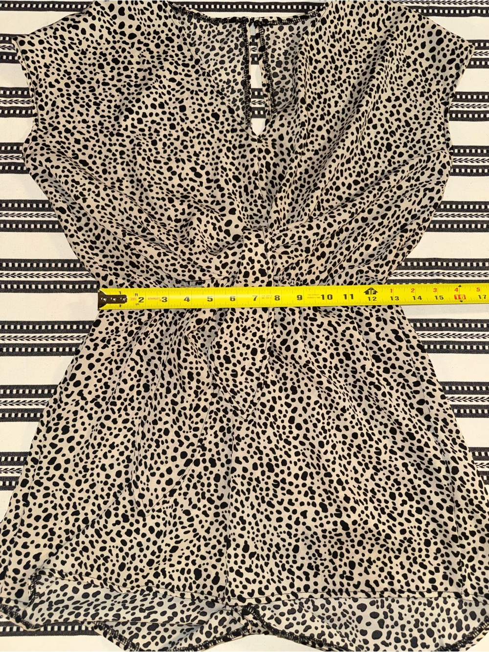 Francesca's Collections Beige and Black Leopard Print Open-Back Romper, M - Picture 10 of 13